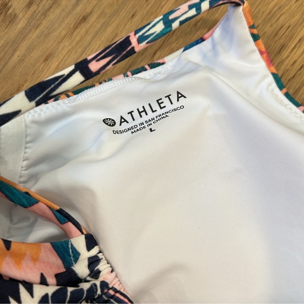 NWT Athleta Desert Geo Cutout One Piece Swimsuit Bathing Suit Print Large | P339
